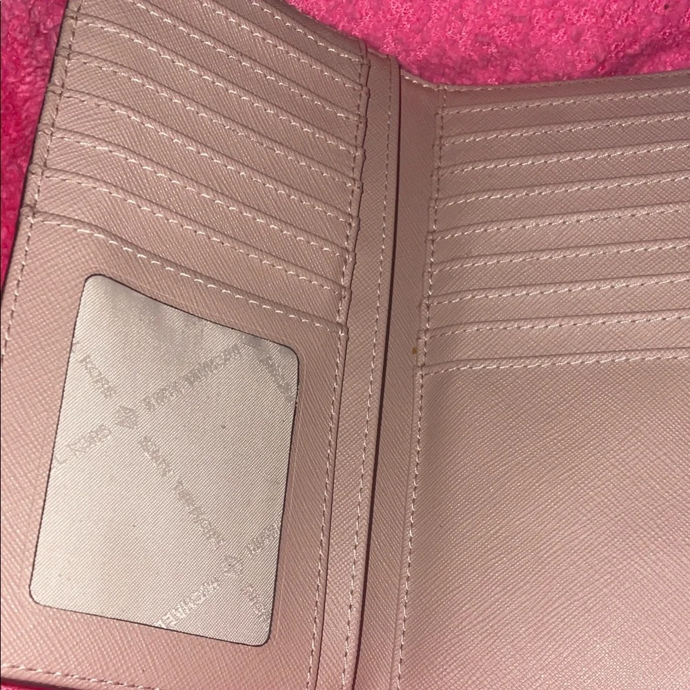 Michael Kors Blush Pink Wallet multi pockets - Picture 9 of 12